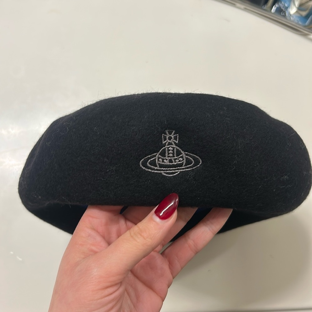 Vivienne Westwood beret